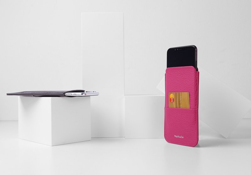 Capa para iPhone XR com bolso