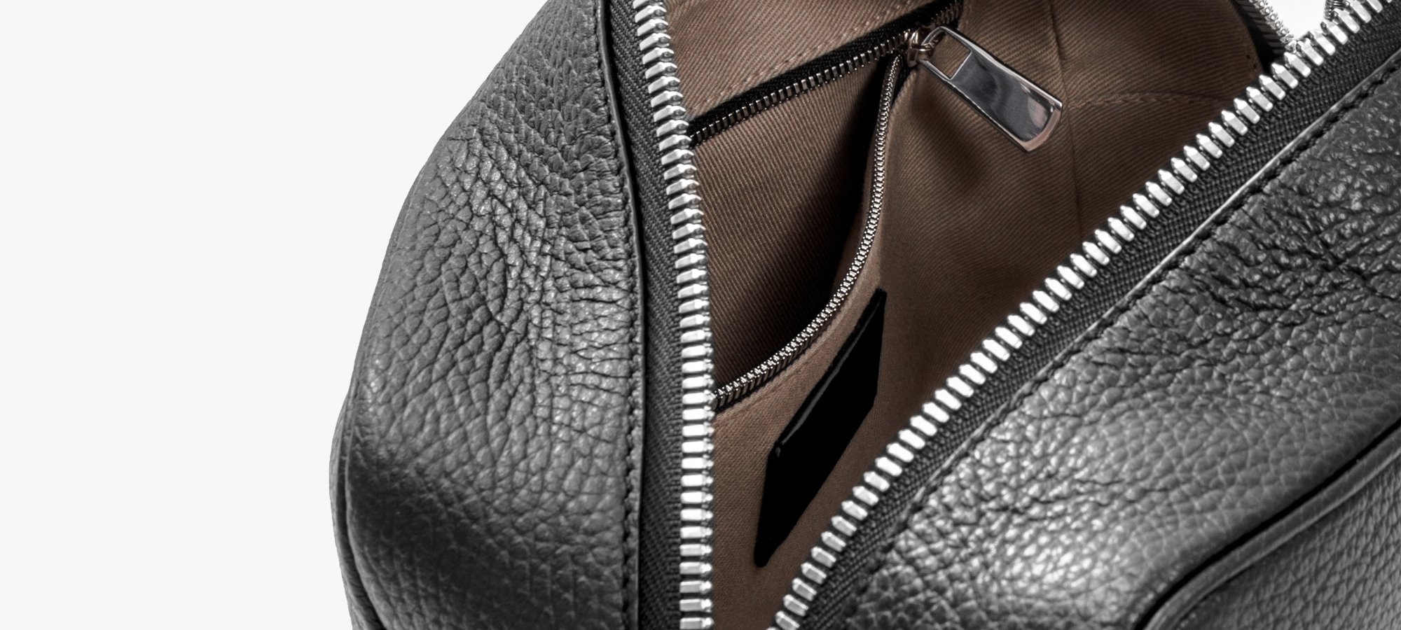 Designer Toiletry Bag (25 x 14.5 x 11.5 cm)