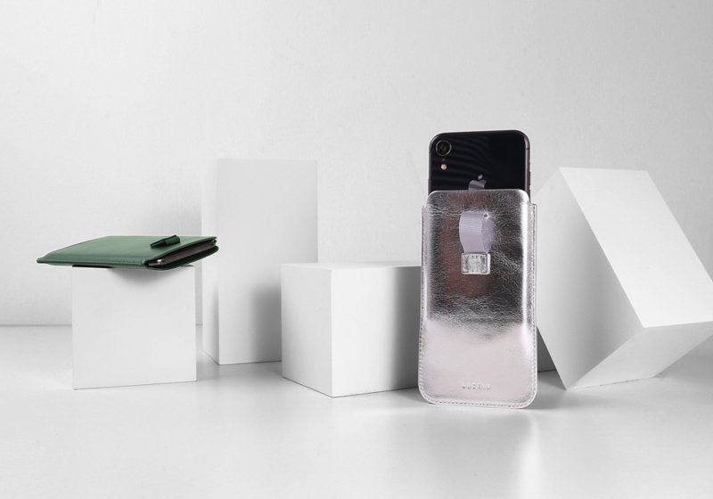 Capa iPhone XR com aba