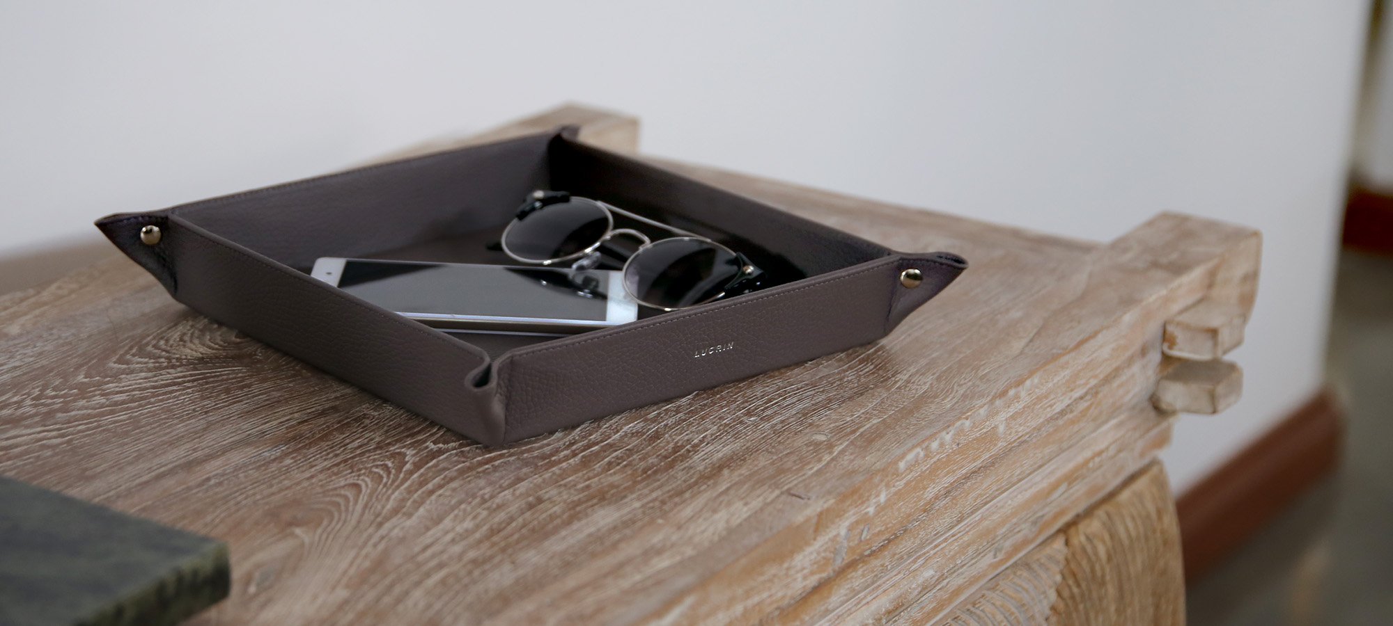 Large square catchall (21 x 21 x 4 cm)