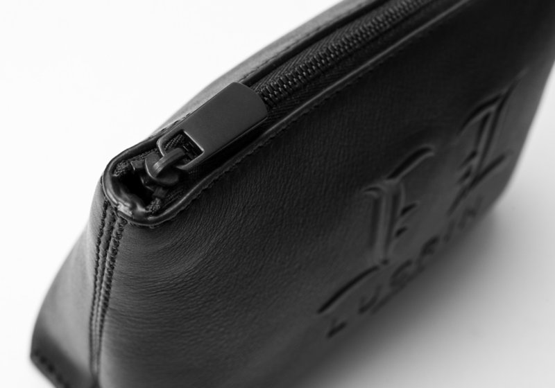 Toiletry Bag L25 - Limited Edition (26 x 17 x 9 cm)