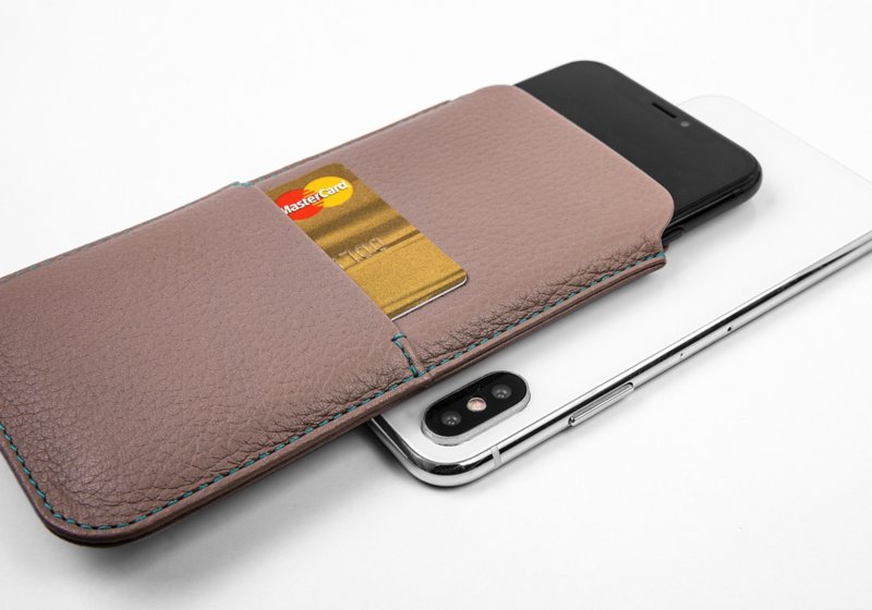 Capa para iPhone X com bolso