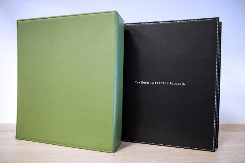 Ringbuch A4 - 4 Ringe (100 Blatt Papier)