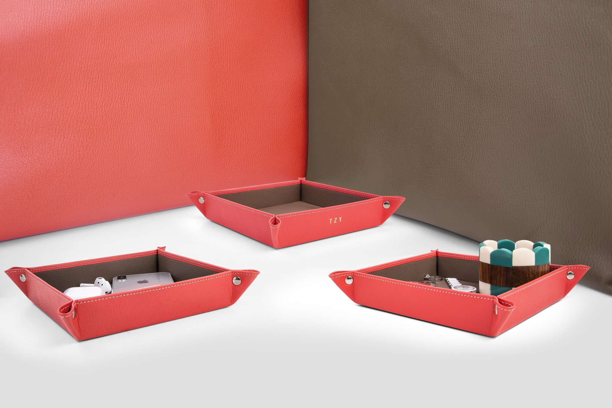 Quadratisches Taschenleerer (16 x 16 x 3.5 cm)