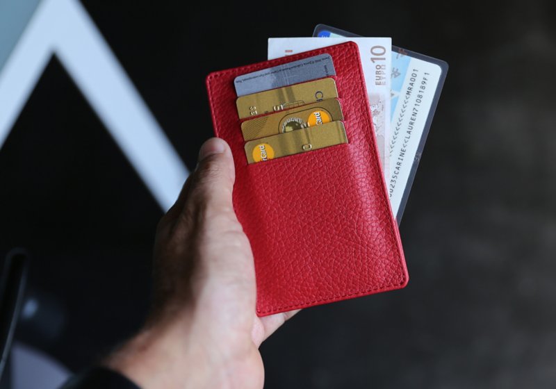 8 cards holder (5.1 x 3.2 inches)