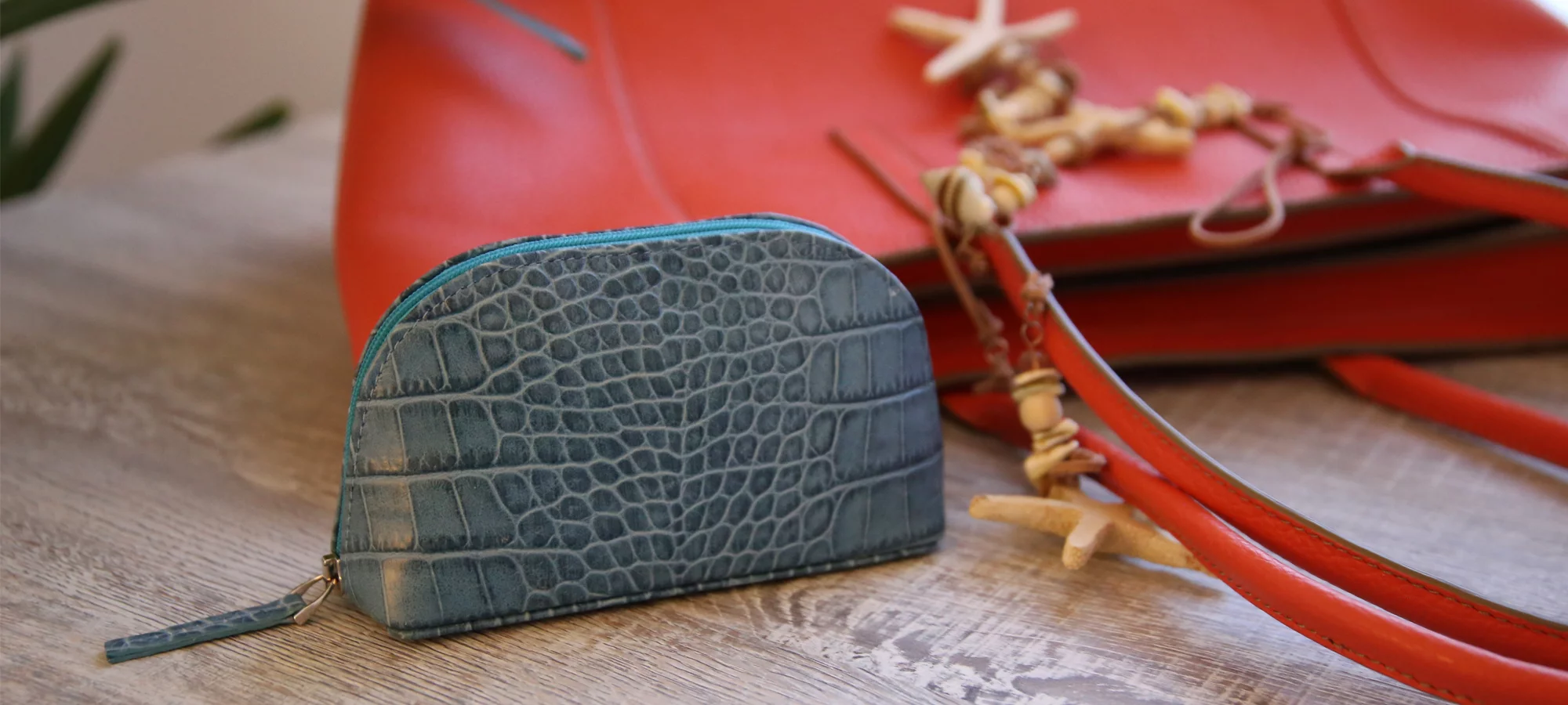 Trousse maquillage (16 x 8.5 x 5.5 cm)