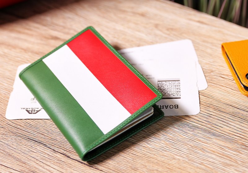 Italian passport holder