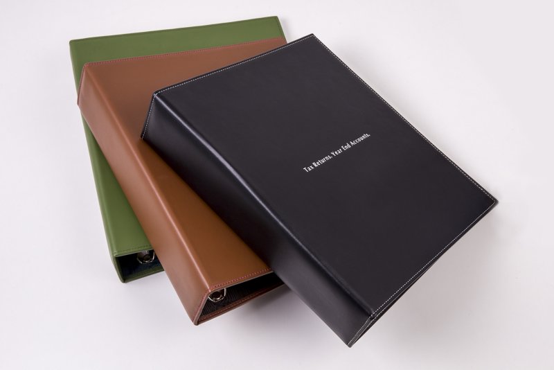 Ringbuch A4 - 4 Ringe (100 Blatt Papier)