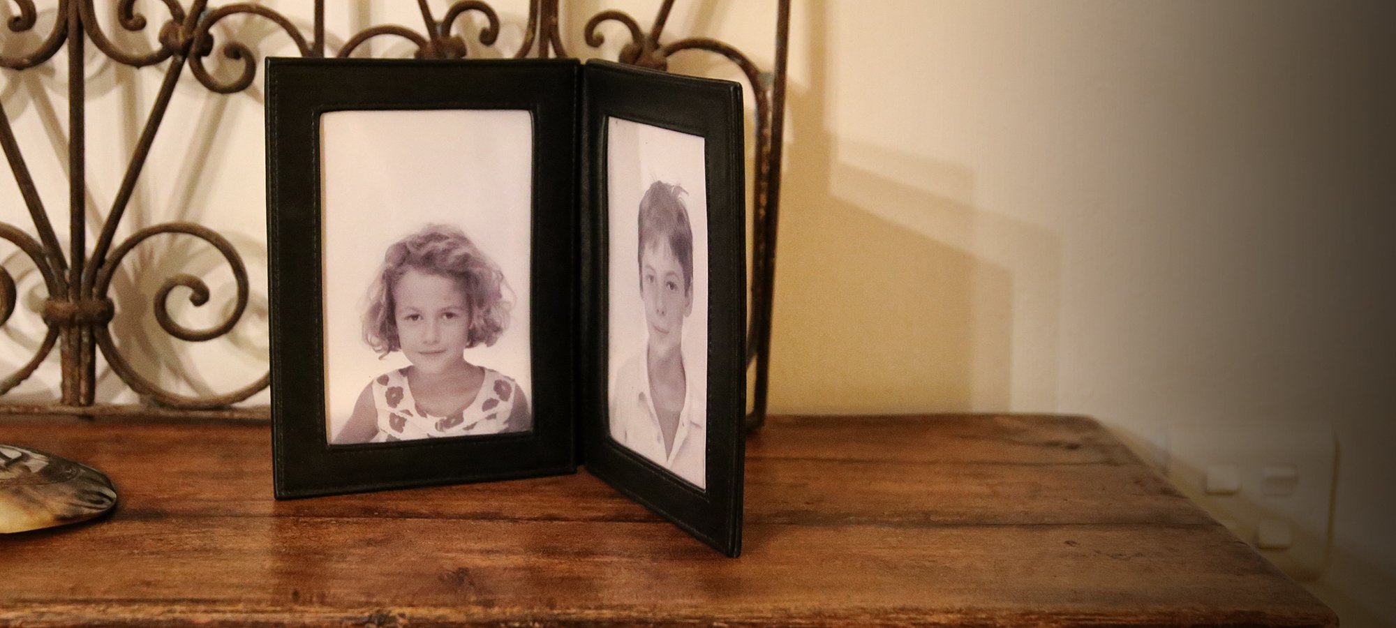 Double picture frame (5.7” x 7.5