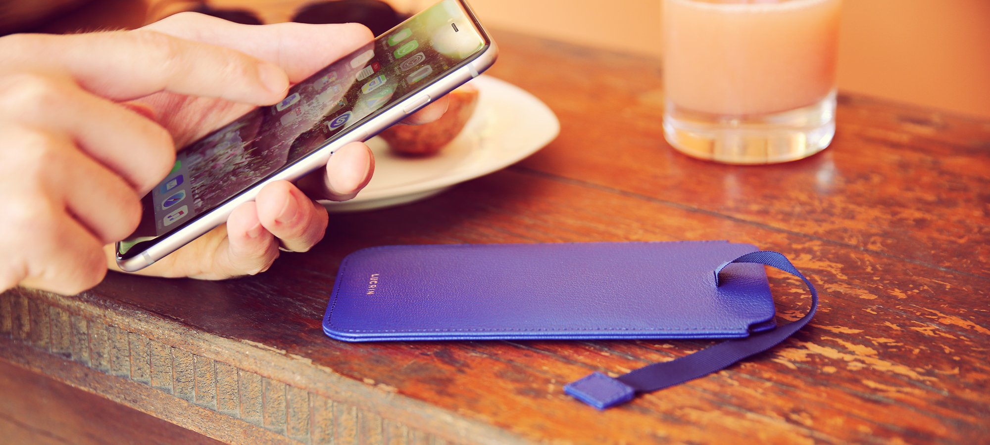 iPhone 6 Plus/6S Plus 拉绊皮套