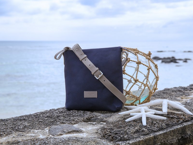 Small Canvas Messenger Bag