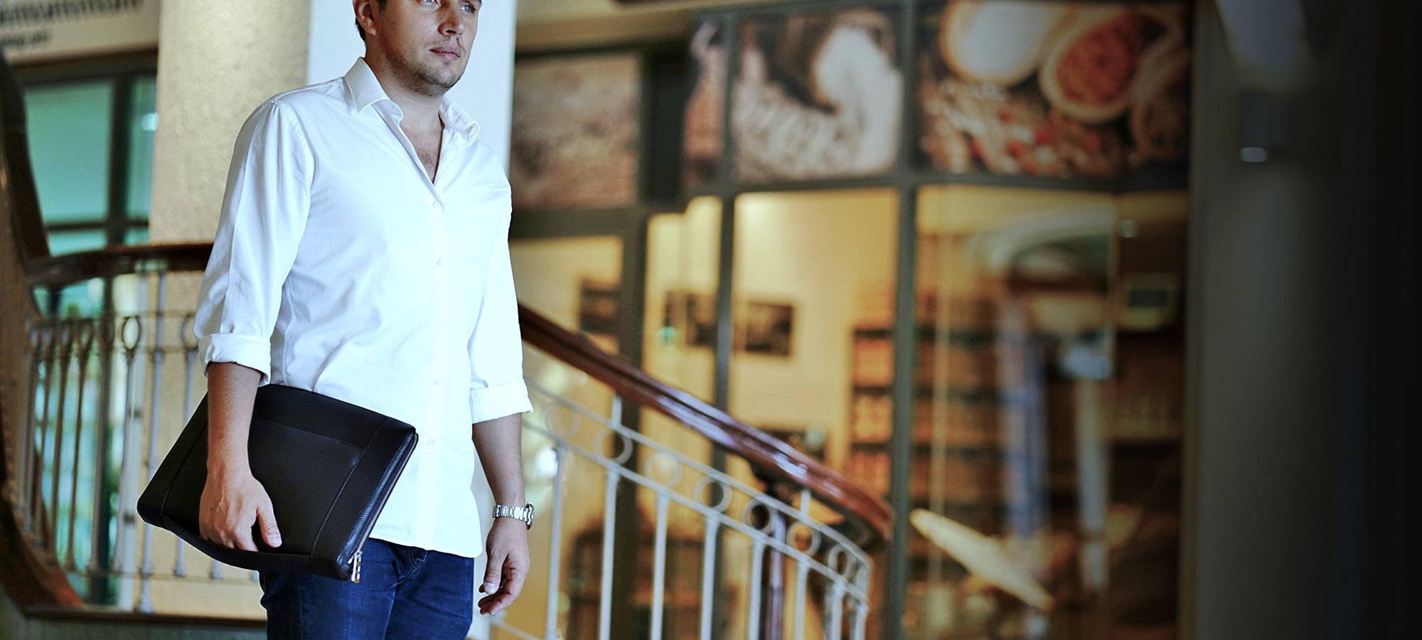 Document case 13 inches