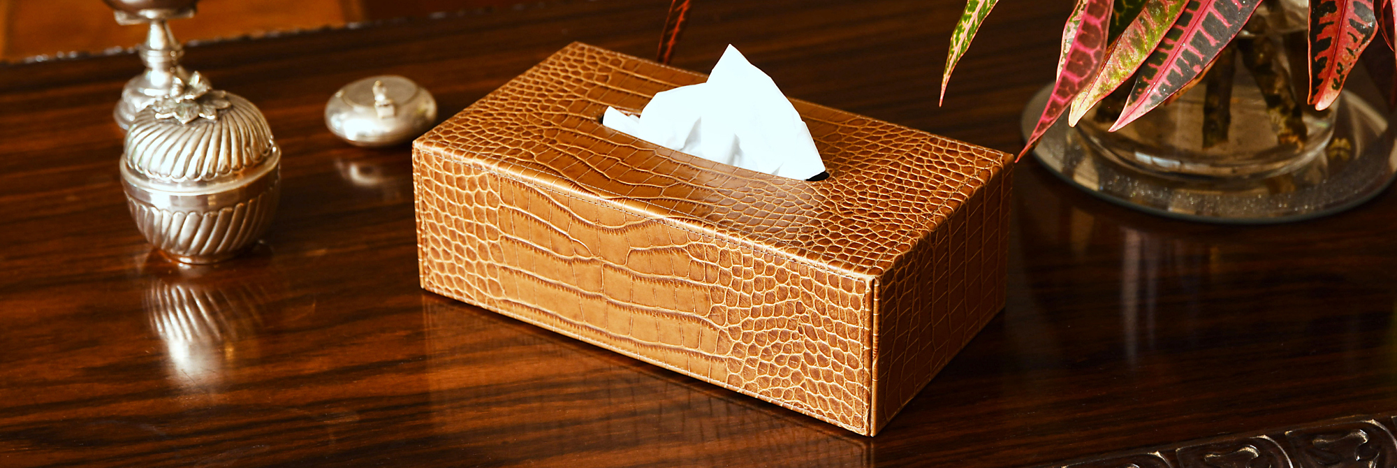 Tissue Case Holder Leather pocket tissues Leather Klennex Hankerchiefs  UK 