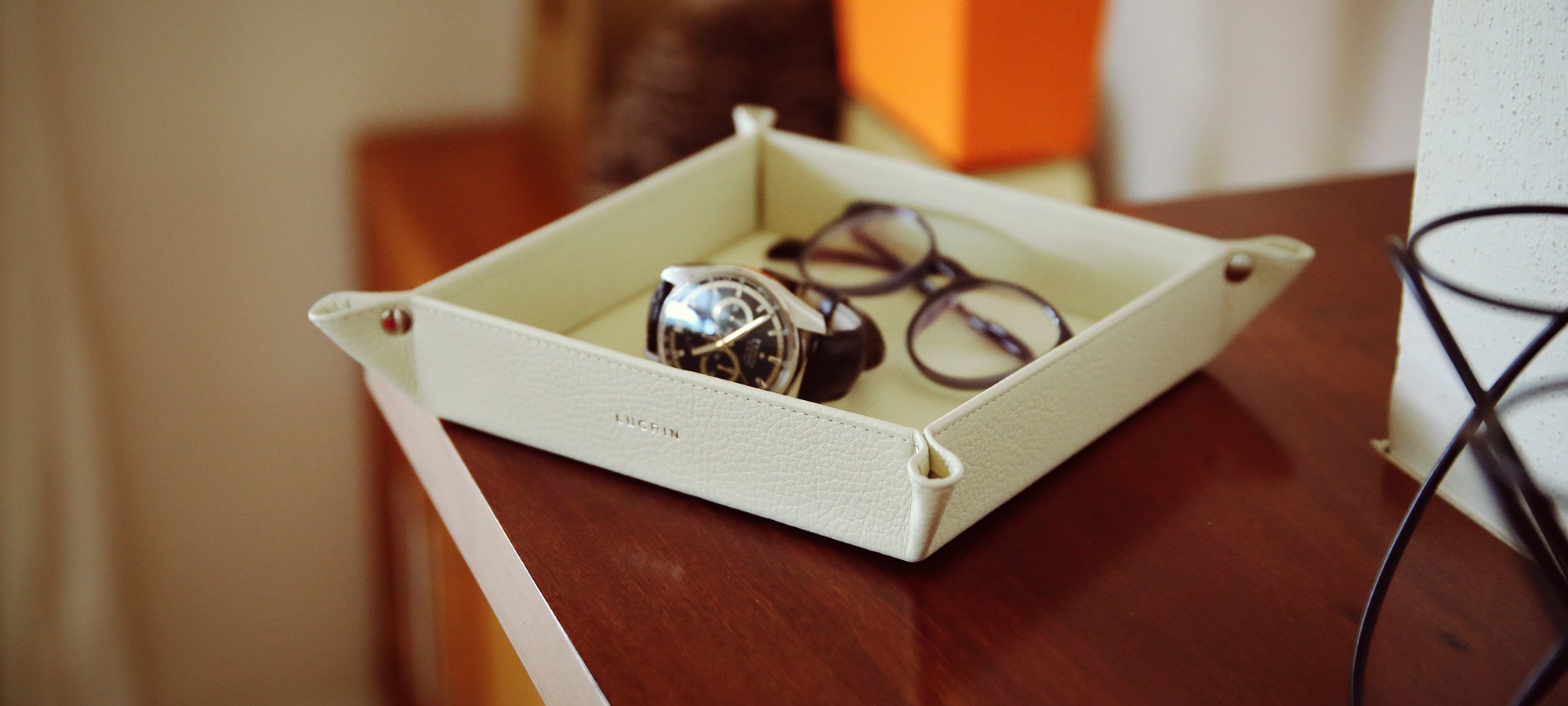 Square tidy tray (7.09 x 7.09 x 1.38 inches)