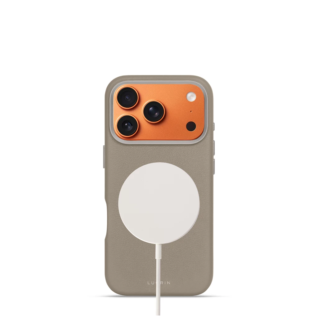 Luxury Leather Bumper Case for iPhone 17 Pro Max | LUCRIN Geneva