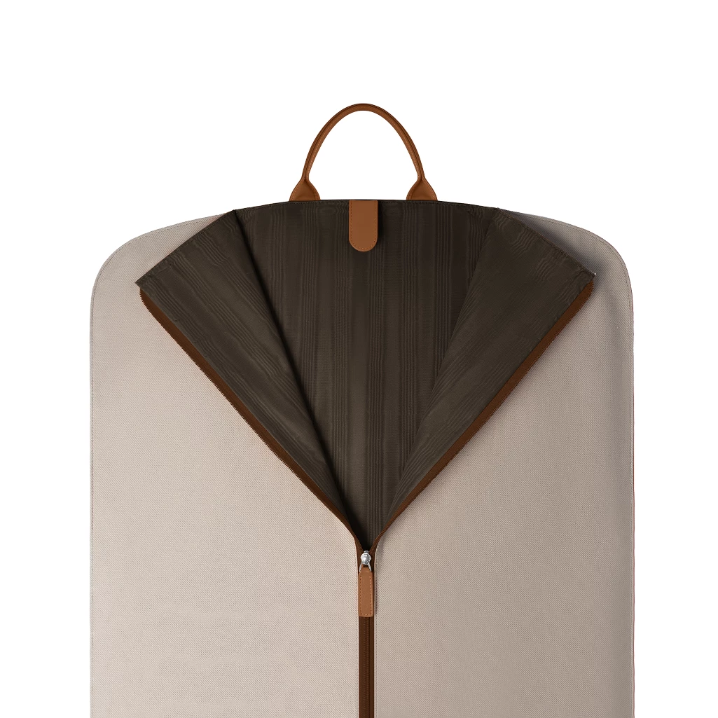 LUCRIN Geneva レザー製ガーメントバッグ（パーソナライズ可）