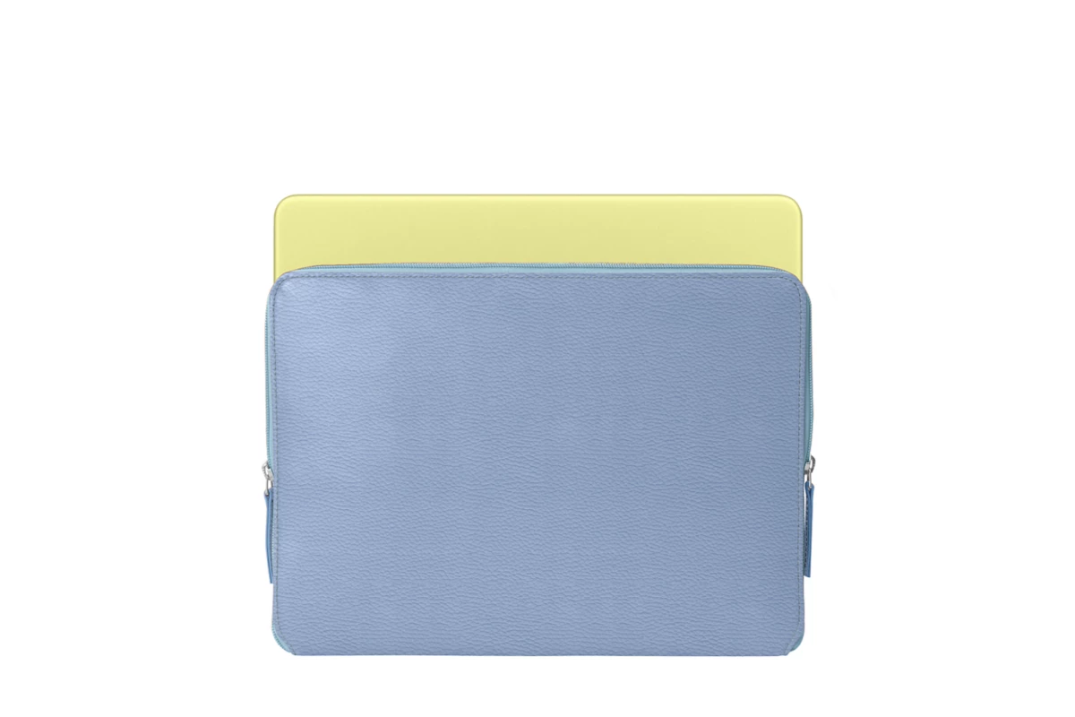 MacBook Neo 用レザー ジップケース | LUCRIN
