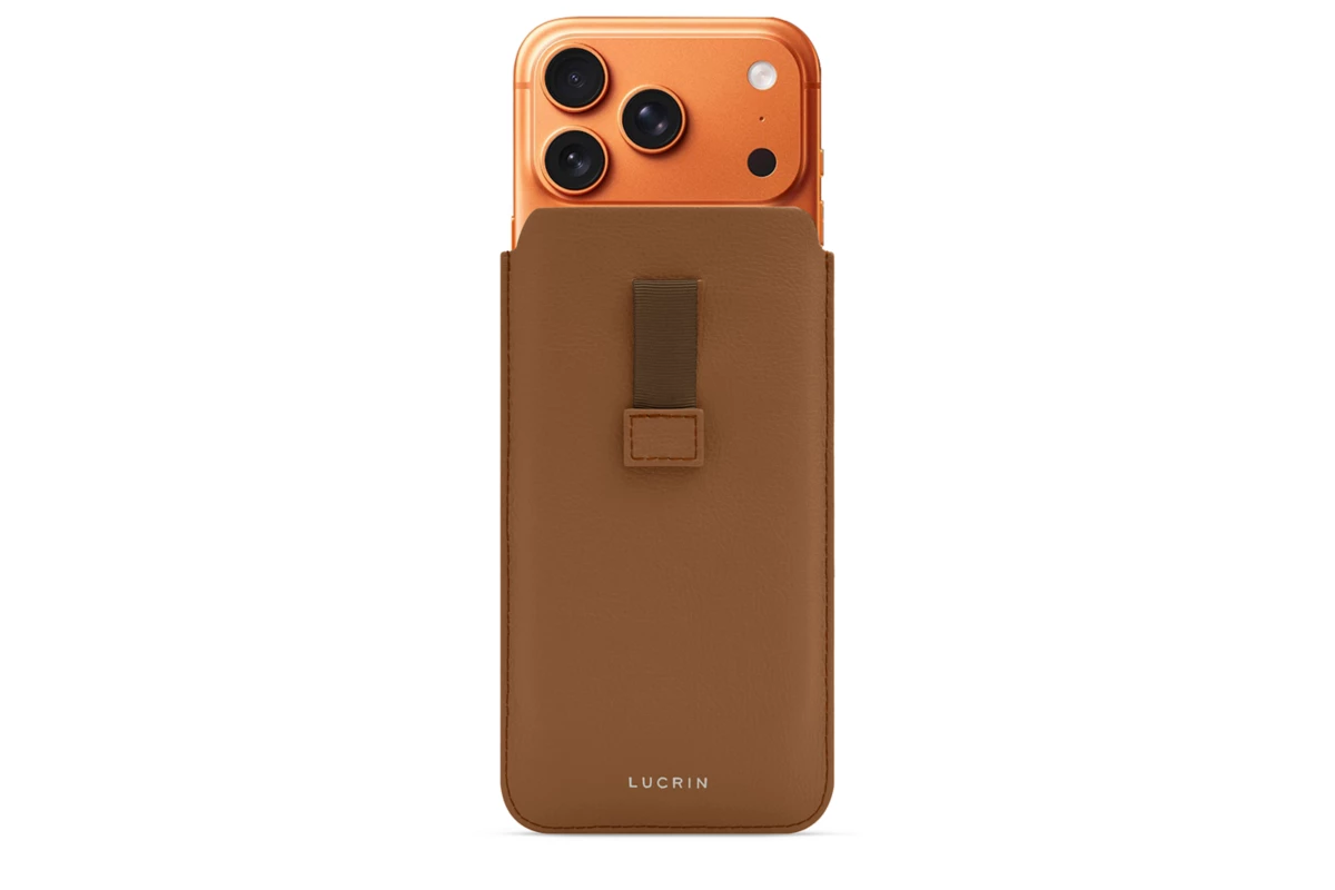 Tan Iphone | iPhone 17 Pro Max sleeve with pull-tab | Personalised leather LUCRIN ...
