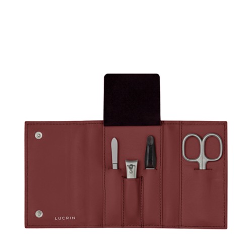 Set manicure