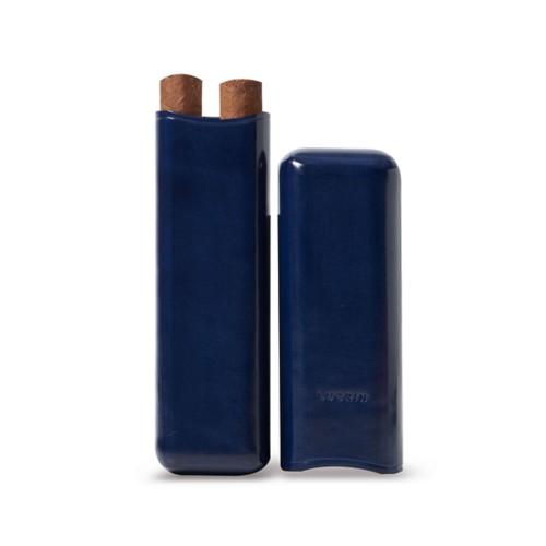 2 cigar case