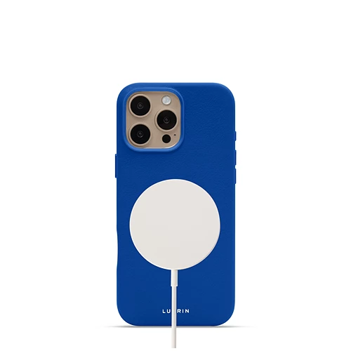 Custodia In Pelle Vegana Per IPhone 16 Pro Max (2024) – Morbida Al Tatto, Compatibile Ricarica Wireless – Colore Marrone – Logo Visibile - 2